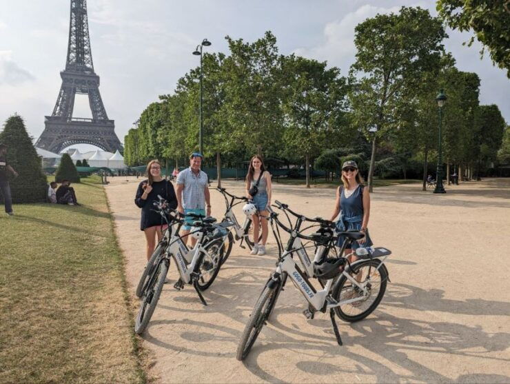 Paris: Afternoon E-Bike Guided Small Group Tour - Tour Highlights