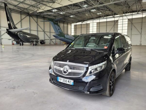 Paris Airport (CDG/ORLY) Transfer Minivan From or To Paris - Pricing Information