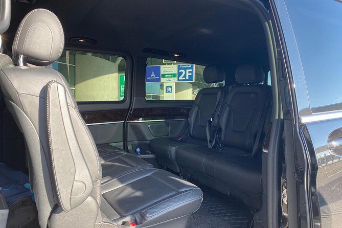 Paris Airport Transfers - Private Van - Prearranged Airport Transfers