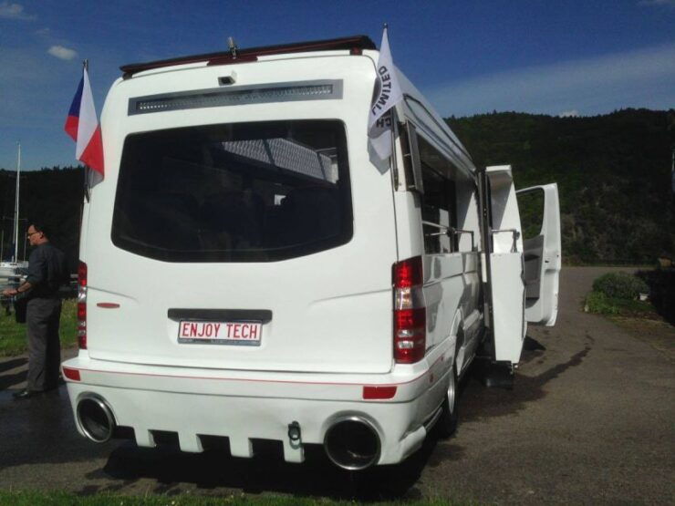 Paris: Amphibious Mini Bus and Canal St-Martin Tunnel Cruise - Activity Highlights