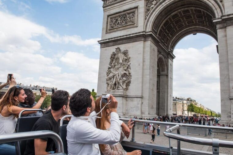 Paris: Arc De Triomphe Ticket & Big Bus Hop-On Hop-Off Tour - Tour Experience