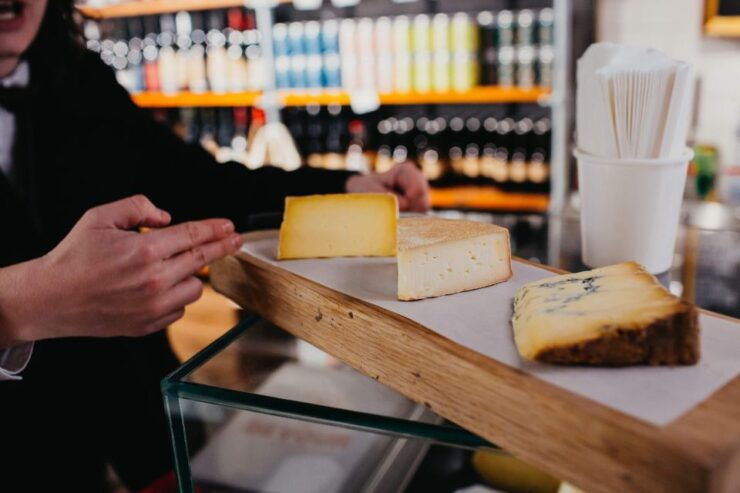 Paris at Sunset: Aperitif, Food & Wine Tour - Experience Highlights in Paris