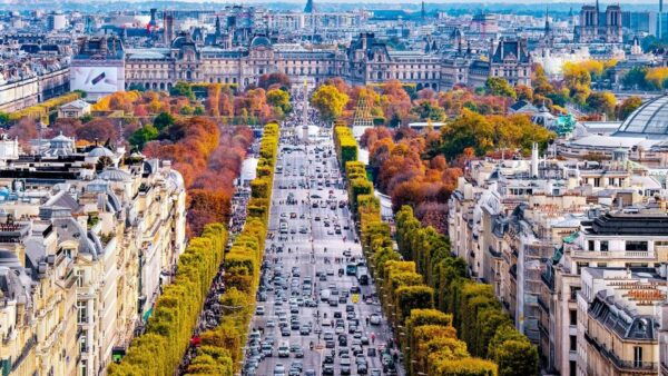 Paris Audioguide - Travelmate App for Your Smartphone - The Sum Up