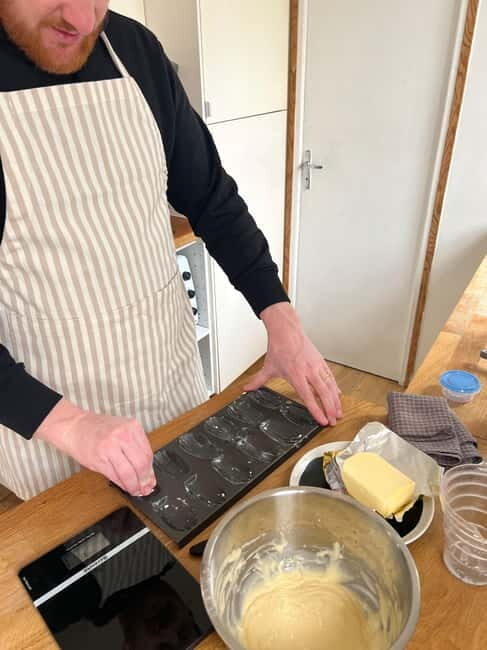 Paris: Bake Madeleines and take them home with you - Good To Know