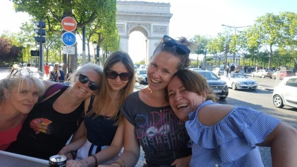Paris: Beer Bike Bar With Drinks Included - Booking Process