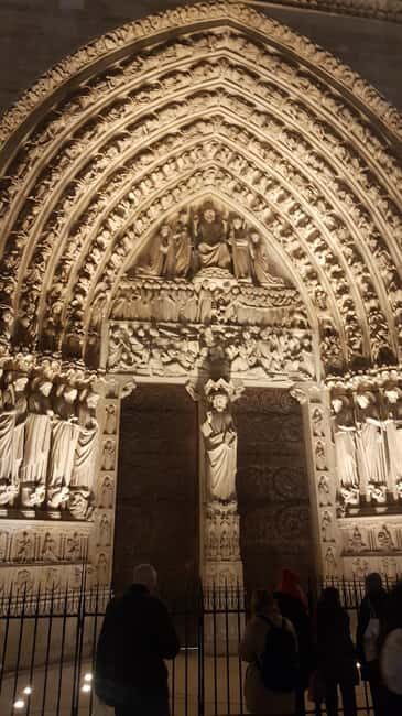 Paris: Before Notre-Dame. Pre-Entrance tour with an Actor - A Deep Dive into the Experience