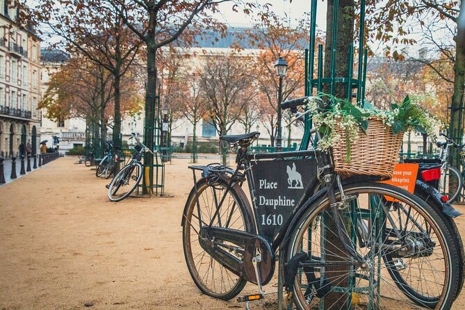 Paris Beginners Walking Tour With Photos, Must-Sees, Gems, Tips - Parisian Photography Tips