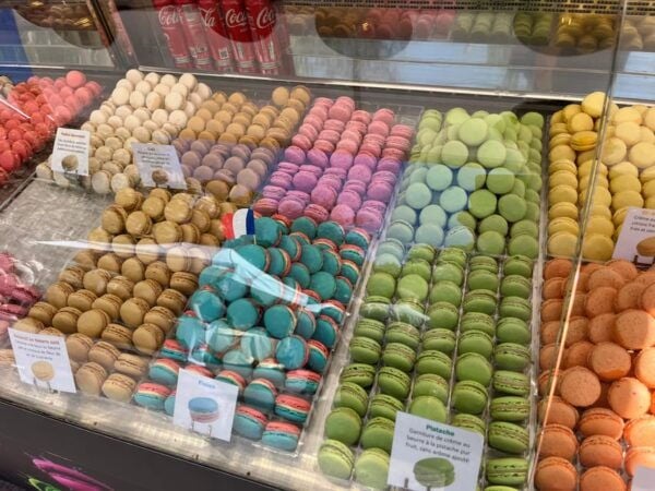 Paris Behind the Scenes- Snack N Walk Tour - Exploring Parisian Culture