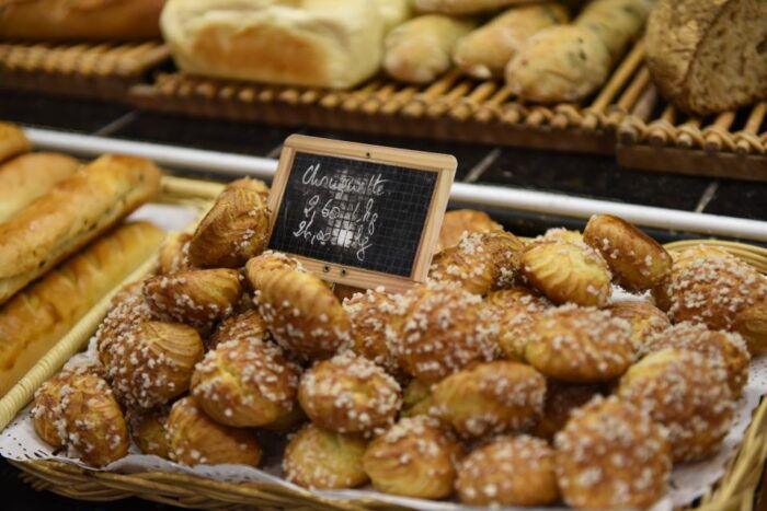 Paris: Belleville 3 Hour Walking Food Tour With a Local - Experience the Vibrant Street Art of Belleville