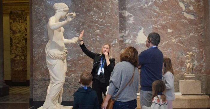 Paris: Best of the Louvre Guided Tour With Pre-Booked Ticket - Important Information