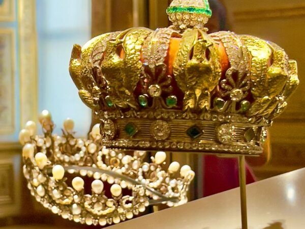 Paris: Best of the Louvre Museum Guided Tour With Mona Lisa - Meeting Point and Check-In Procedure