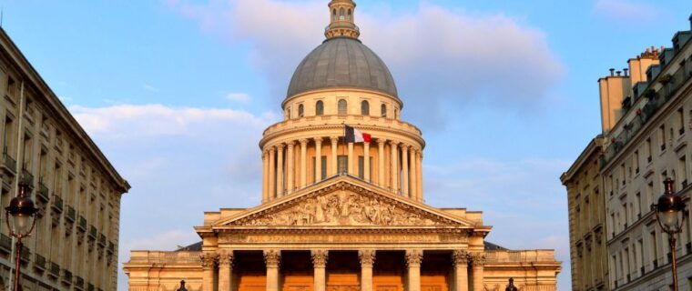 Paris: Big Bus Hop-On Hop-Off Tour and Pantheon Entrance - Pantheon Experience