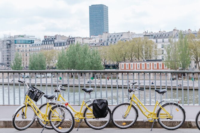 Paris Bike Rental at Le Peloton Café - Special Offer and Guarantee