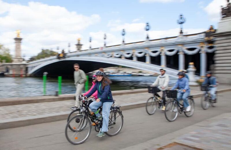 Paris: Bike Tour of Iconic Sights Along the Seine - Good To Know