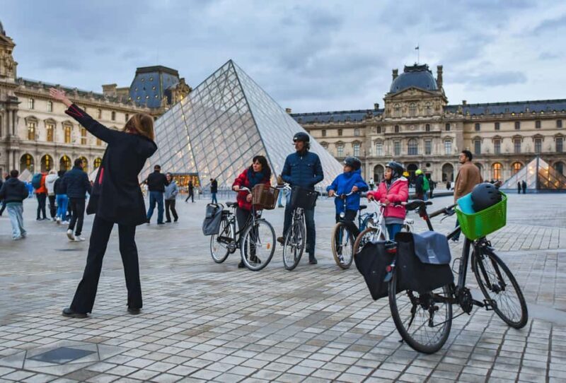 Paris: Bike Tour of Iconic Sights Along the Seine - What Our Reviewers Say