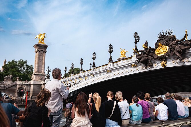 Paris Boat Tour With Audioguide - What to Expect on a Paris Boat Tour With Audioguide