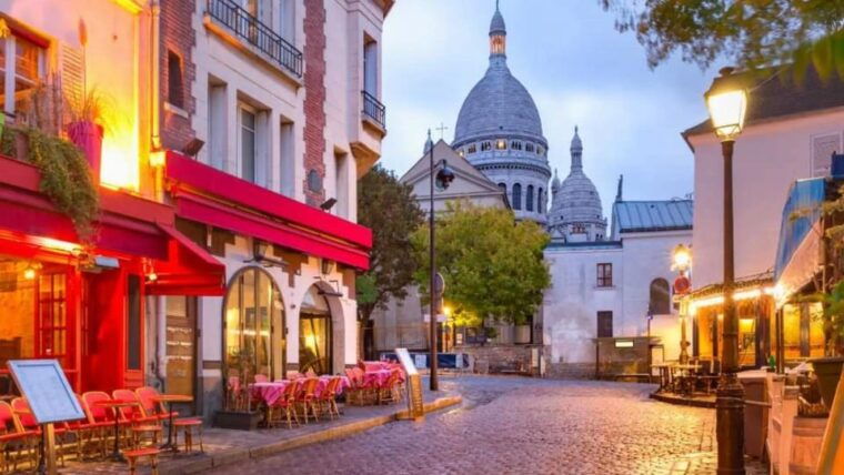 Paris: Bohemian Tour of the Montmartre District - Exploring the Picturesque Rue Lepic