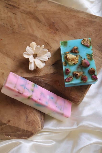 Paris: Botanical Handmade Soap Workshop (Melt and Pour Soap) - Participant Details