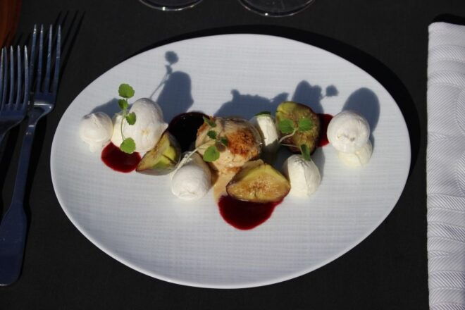 Paris: Bustronome Gourmet Dinner Tour - Inclusions