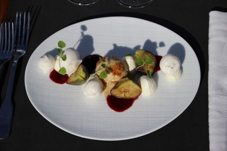 Paris: Bustronome Gourmet Lunch Tour on a Glass-Roof Bus - Tour Details