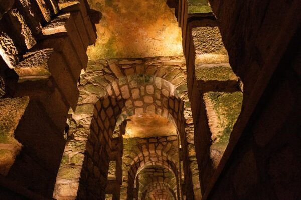 Paris Catacombs Skip-the-Line Guided Tour and Special Access - Important Information to Know
