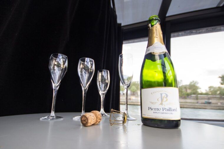 Paris: Champagne Tasting Cruise Departure From Eiffel Tower - What to Expect During the Tasting