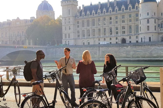 Paris: Charming Nooks and Crannies Bike Tour - Cancellation Policy
