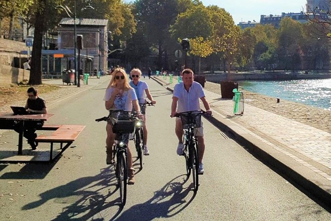 Paris: Charming Nooks and Crannies Bike Tour - Off the Beaten Path Sights