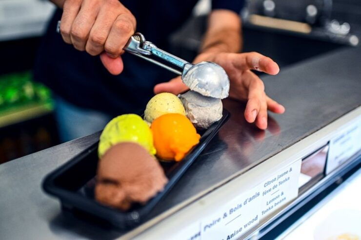 Paris: Chocolate and Pastry Tour With Tastings - Experience