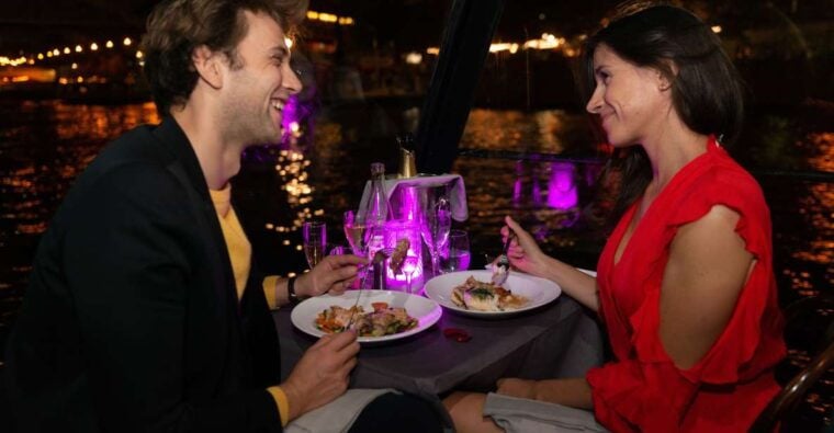 Paris: Christmas & New Year Lunch or Dinner Cruise - Culinary Delights: Menu Highlights