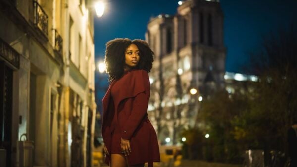 Paris: Cinematic and Fun Photoshoot With a Professional - Directions