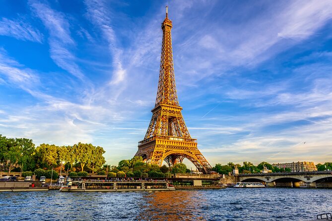 Paris City Center Self-Guided Walking Tour - Must-See Landmarks