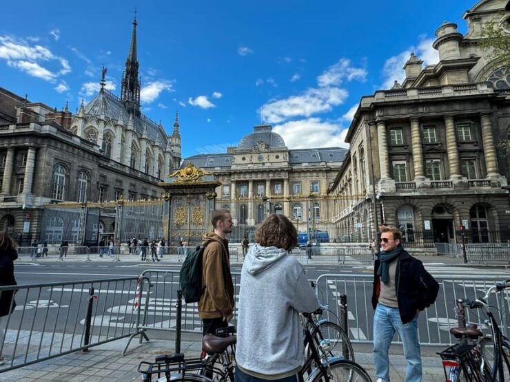 Paris: City Highlights Bike and E-Bike Tour - Key Points
