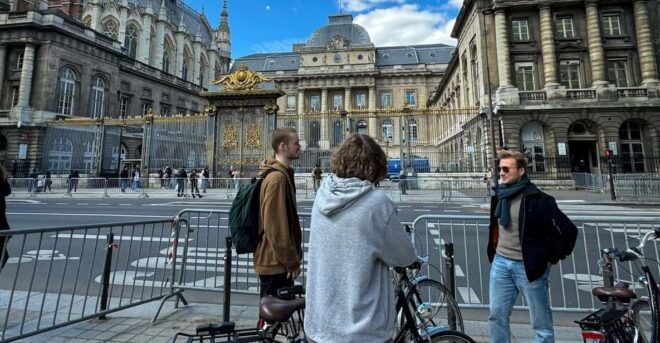 Paris: City Highlights Bike and E-Bike Tour - Iconic Landmarks Explored