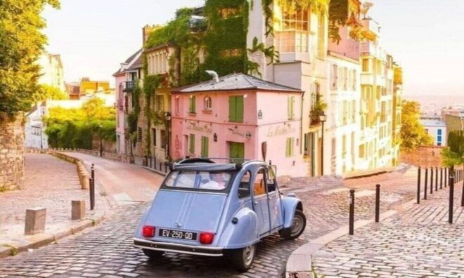 Paris: City Highlights Tour in a Vintage French Car - Selecting Participants and Date