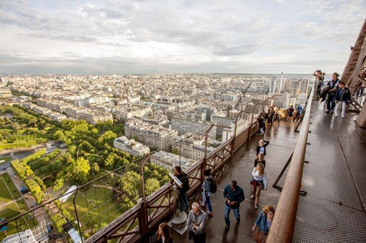 Paris: City Tour by Bus With Eiffel Tower & Optional Summit - Tour Overview