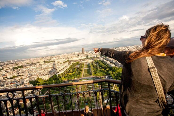 Paris: City Tour by Bus With Eiffel Tower & Optional Summit - Inclusions and Exclusions