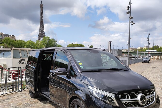 PARIS City Tour in a Luxury VIP Minivan - Insider Tips