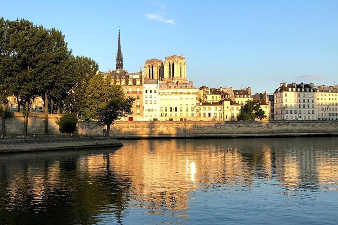 Paris City Tour With a Driver Guide Who Speaks Portuguese - Customized Itinerary