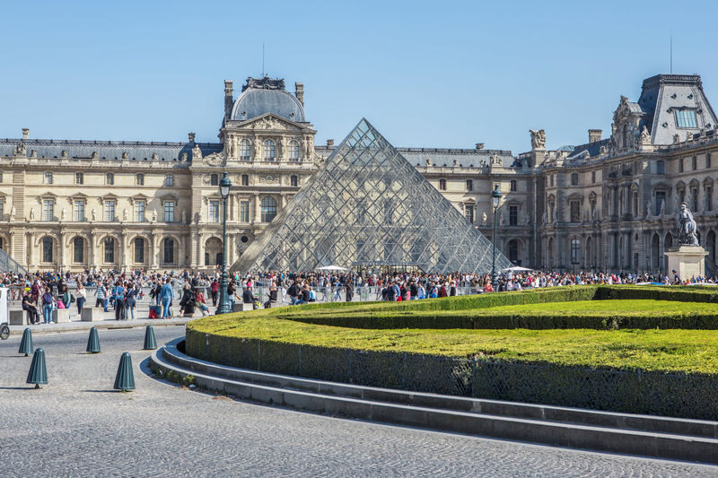 Paris City Tour with Eiffel Tower Summit Entrance Ticket - Place de Sydney: arrive early and confirm the time
