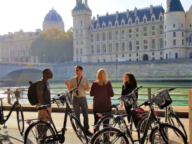 Paris: City Treasures Bike Tour - Itinerary and Sights