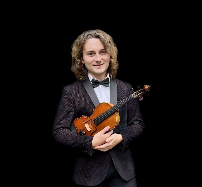 Paris: Classical Music Concert in Saint-Julien-le-Pauvre - Concert Experience