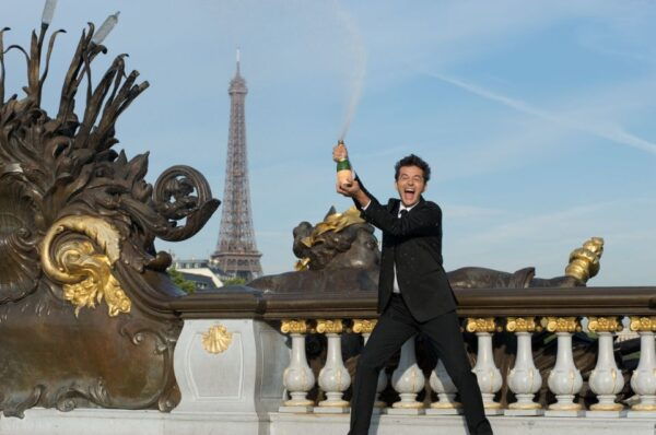 Paris: Comedy Show in English - How to Become a Parisian - Common Questions