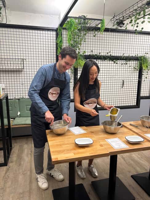 Paris: Crêpe and Galette Making Workshop with Cider - Good To Know