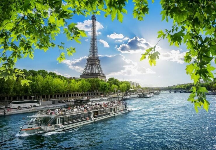Paris: Day or Sunset Cruise With Drink, Ice Cream or Dessert - Full Description of the Cruise Experience