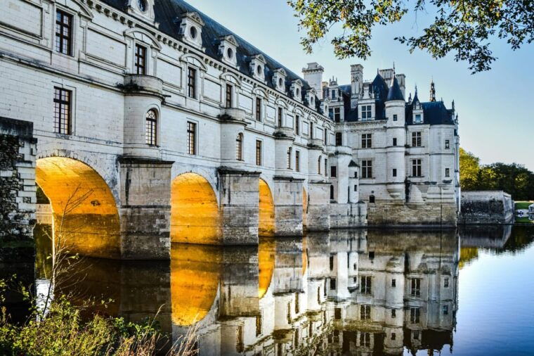 Paris: Day Trip to Loire Castles - Transportation and Comfort Features