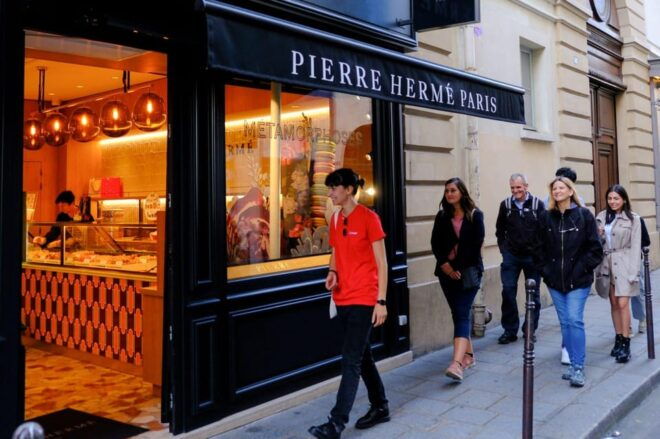 Paris: Discover the Hidden Gems of Marais With a Local Guide - Cultural Experience in Marais