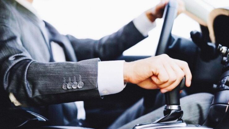 Paris - Disneyland Park - Service Details