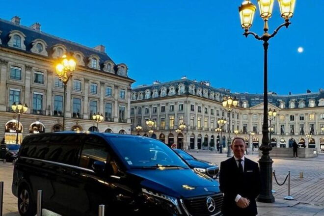Paris: Domaine De Chantilly Private Tour in a Mercedes Van - Highlights