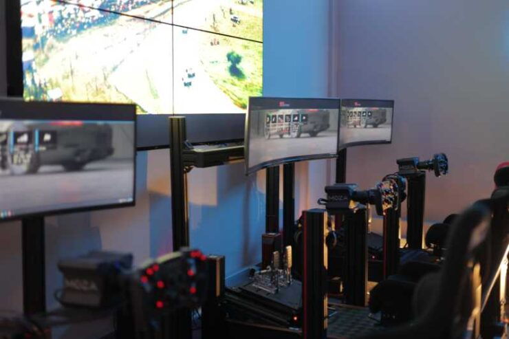 Paris: Dynamic Simulator Experience - Vehicle Selection